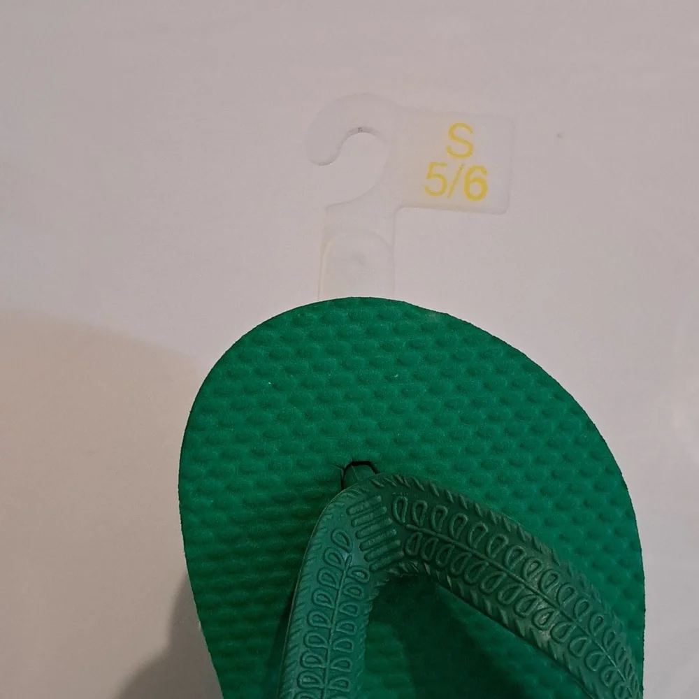 Cat & Jack Toddler Boys Heel Strap Flip Flops, Green, Sizes S, L